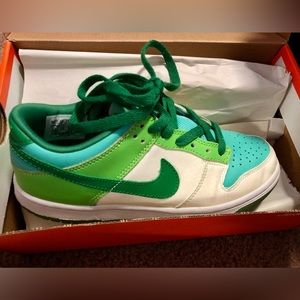 Nike Dunk Low Premium “Glow in the dark” (2007)